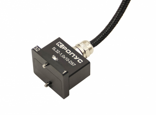 283500